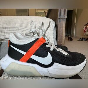 Boys Nike Basketball Shoes 2.5